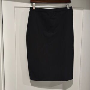 Theory Slim Pencil Skirt in Good Wool, Black Size 10